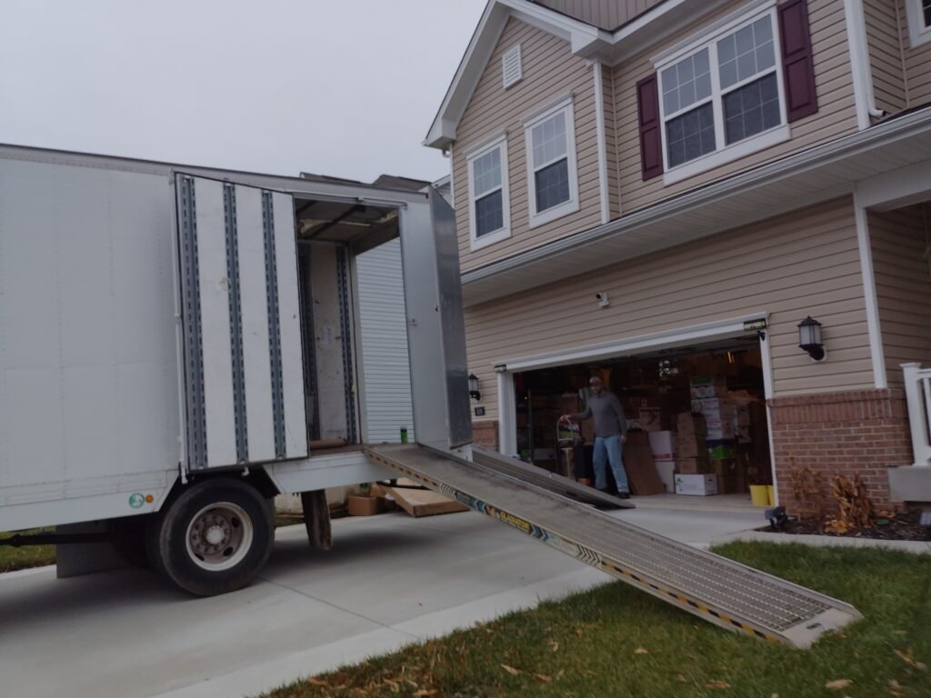 middletown movers working in the truck